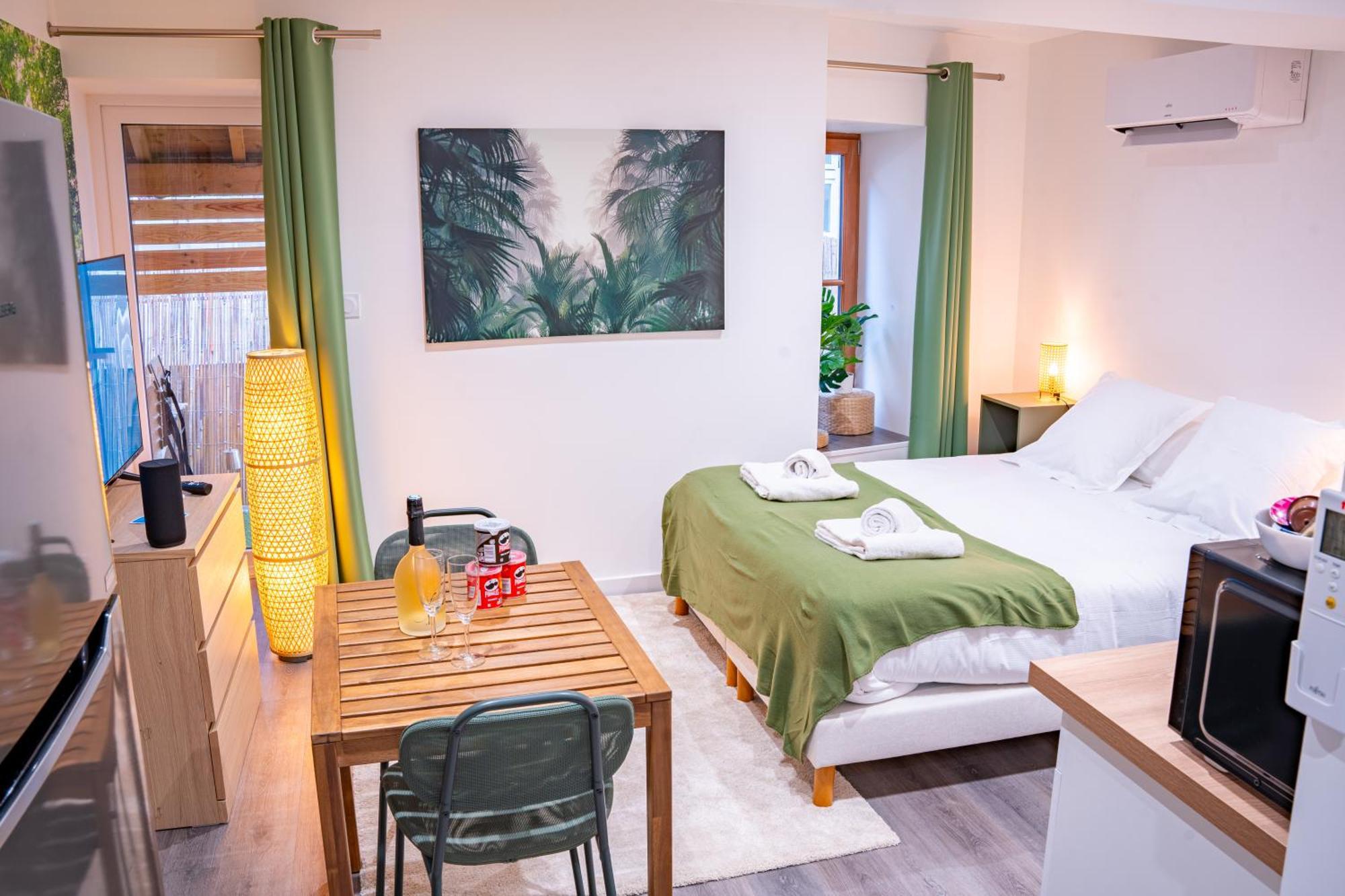 Love Room - Appart'Hotel L'Epic Stay By Primo C0Nciergerie Apartment Tournus